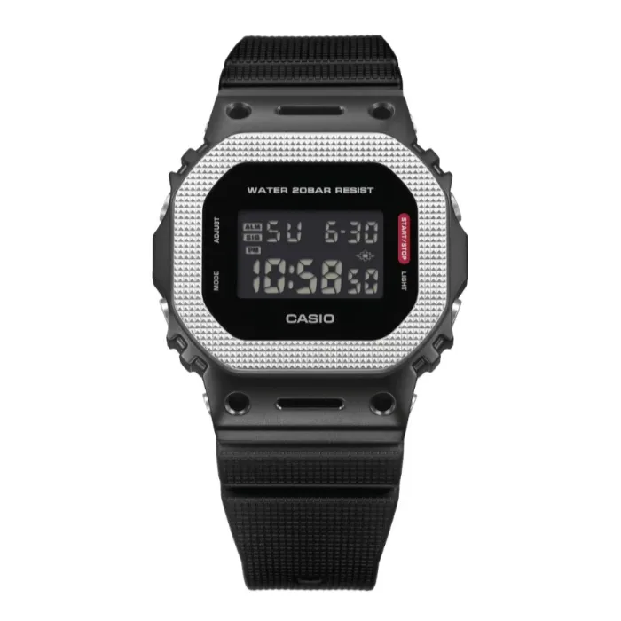 Casio G-Shock GM-5600BM-1  Фото 1